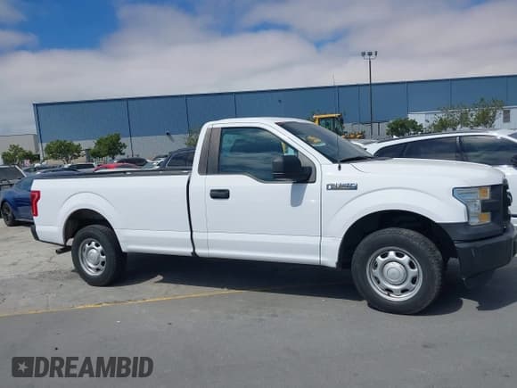 ✅ 2016 Ford F-150 XL • VIN: 1FTMF1C83GKE63790 • Лот: 42572535. Опубликован ранее на IAAI с пробегом 234 125 миль. Бесплатный доступ к архиву аукционных продаж из США и подробный отчёт об истории автомобиля на DreamBid. Изображение 13.