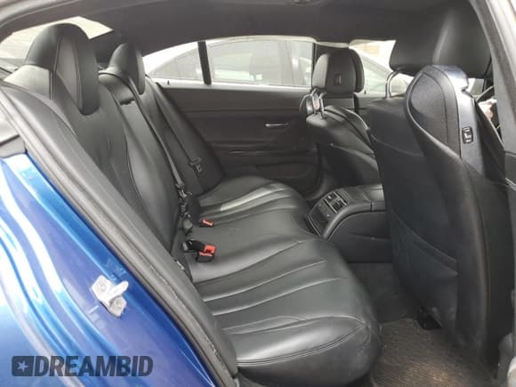 ✅ 2018 BMW 6 Series 640i • VIN: WBA6D0C56JG852929 • Lot: 48250583. Wystawiony na Copart z przebiegiem 31 511 mil. Bezpłatny archiwum sprzedaży aukcyjnych z USA i szczegółowy raport historii pojazdu na DreamBid. Zdjęcie 10.