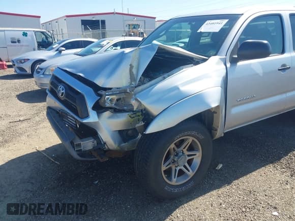 ✅ 2012 Toyota Tacoma PreRunner • VIN: 5TFJU4GN4CX027232 • Lot: 43481941. Listed on IAAI with 181,662 mi. Free auction sales archive from the USA and detailed vehicle history report at DreamBid. Image 6.