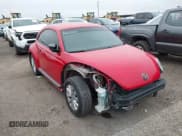 ✅ 2018 Volkswagen Beetle S • VIN: 3VWFD7AT1JM710312 • Лот: 43802565. Опубликован ранее на IAAI с пробегом 154 581 миль. Бесплатный доступ к архиву аукционных продаж из США и подробный отчёт об истории автомобиля на DreamBid. Изображение 1.