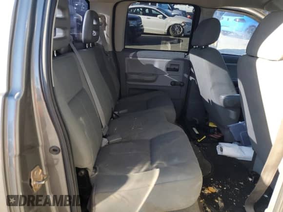 2006 Dodge Dakota ST z VIN 1D7HE28K26S626657, wystawiony jako Copart lot #88314565 z przebiegiem 186 690 mil mil oraz Szkoda całkowita • Salvage title. Historia ofert i sprzedaży dostępna na DreamBid. Obrazek 10.