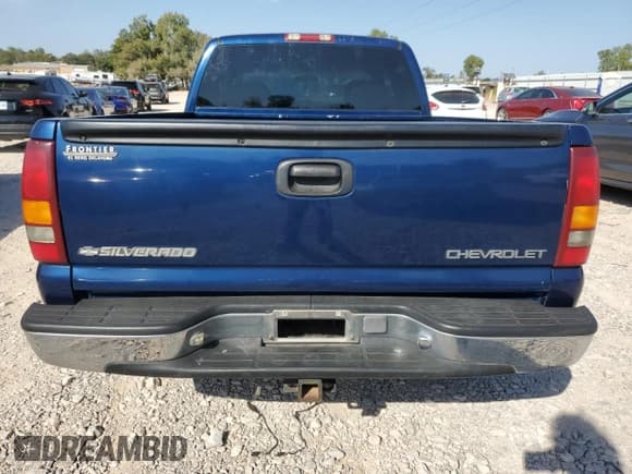 ✅ 2001 Chevrolet Silverado 1500 LS • VIN: 2GCEC19T211366175 • Lot: 76179174. Listed on Copart with 129,984 mi. Free auction sales archive from the USA and detailed vehicle history report at DreamBid. Image 6.