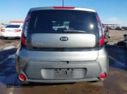 ✅ 2016 Kia Soul • VIN: KNDJN2A26G7393554 • Lot: 43593215. Wystawiony na IAAI z przebiegiem 81 941 mil. Bezpłatny archiwum sprzedaży aukcyjnych z USA i szczegółowy raport historii pojazdu na DreamBid. Zdjęcie 17.