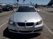 ✅ 2008 BMW 3 Series 328i • VIN: WBAVA33508KX85838 • Lot: 52621395. Wystawiony na Copart z przebiegiem 172 406 mil. Bezpłatny archiwum sprzedaży aukcyjnych z USA i szczegółowy raport historii pojazdu na DreamBid. Zdjęcie 5.