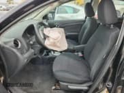 ✅ 2015 Nissan Versa S • VIN: 3N1CN7AP1FL827510 • Lot: 84193515. Wystawiony na Copart z przebiegiem Nie podano. Bezpłatny archiwum sprzedaży aukcyjnych z USA i szczegółowy raport historii pojazdu na DreamBid. Zdjęcie 7.