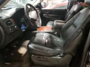 ✅ 2013 Chevrolet Suburban LTZ • VIN: 1GNSKKE7XDR105805 • Lot: 70019724. Wystawiony na Copart z przebiegiem Nie podano. Bezpłatny archiwum sprzedaży aukcyjnych z USA i szczegółowy raport historii pojazdu na DreamBid. Zdjęcie 7.