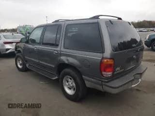 ✅ 1998 Ford Explorer XLT • VIN: 1FMZU35P9WUB58658 • Lot: 90348945. Listed on Copart with 235,399 mi. Free auction sales archive from the USA and detailed vehicle history report at DreamBid. Image 2.