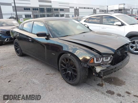 ✅ 2013 Dodge Charger RT • VIN: 2C3CDXCT6DH612970 • Lot: 43328761. Wystawiony na IAAI z przebiegiem 124 816 mil. Bezpłatny archiwum sprzedaży aukcyjnych z USA i szczegółowy raport historii pojazdu na DreamBid. Zdjęcie 1.