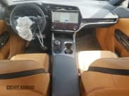 ✅ 2024 Lexus RZ 450e Premium • VIN: JTJAAAAB1RA024965 • Лот: 54575025. Опубликован ранее на Copart с пробегом 4 536 миль. Бесплатный доступ к архиву аукционных продаж из США и подробный отчёт об истории автомобиля на DreamBid. Изображение 8.