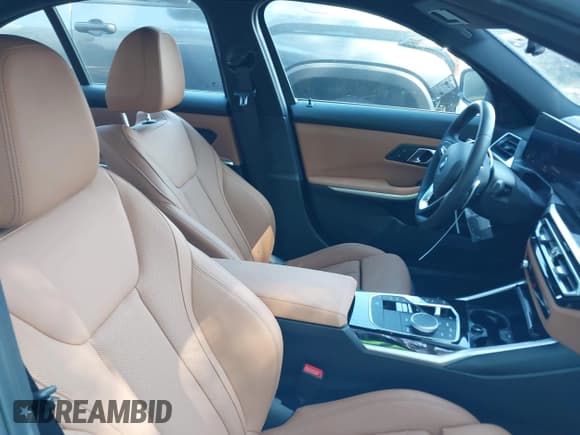 ✅ 2024 BMW 3 Series 330e • VIN: 3MW39FF05R8E83594 • Lot: 43427849. Listed on IAAI with 12,902 mi. Free auction sales archive from the USA and detailed vehicle history report at DreamBid. Image 5.