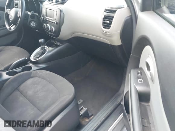 ✅ 2017 Kia Soul • VIN: KNDJN2A27H7451916 • Лот: 43204537. Опубликован ранее на IAAI с пробегом 114 923 миль. Бесплатный доступ к архиву аукционных продаж из США и подробный отчёт об истории автомобиля на DreamBid. Изображение 5.