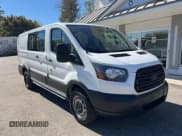 ✅ 2017 Ford Transit • VIN: 1FTYE1ZM3HKA13258 • Lot: 43372562. Wystawiony na IAAI z przebiegiem 213 530 mil. Bezpłatny archiwum sprzedaży aukcyjnych z USA i szczegółowy raport historii pojazdu na DreamBid. Zdjęcie 1.