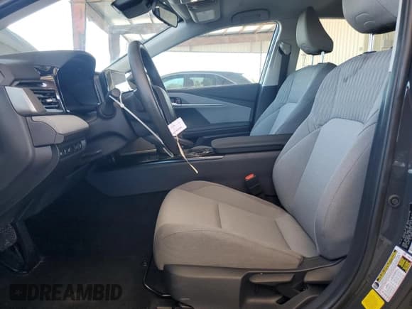 ✅ 2025 Toyota Camry LE • VIN: 4T1DAACK9SU076955 • Lot: 90887145. Wystawiony na Copart z przebiegiem 5 456 mil. Bezpłatny archiwum sprzedaży aukcyjnych z USA i szczegółowy raport historii pojazdu na DreamBid. Zdjęcie 7.