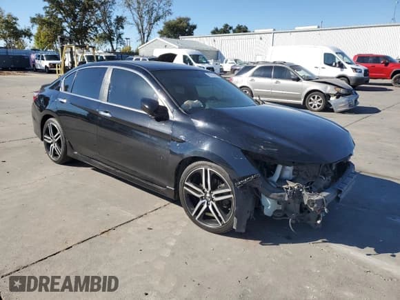 ✅ 2017 Honda Accord Sport • VIN: 1HGCR2F56HA303602 • Lot: 82217695. Wystawiony na Copart z przebiegiem 151 690 mil. Bezpłatny archiwum sprzedaży aukcyjnych z USA i szczegółowy raport historii pojazdu na DreamBid. Zdjęcie 4.