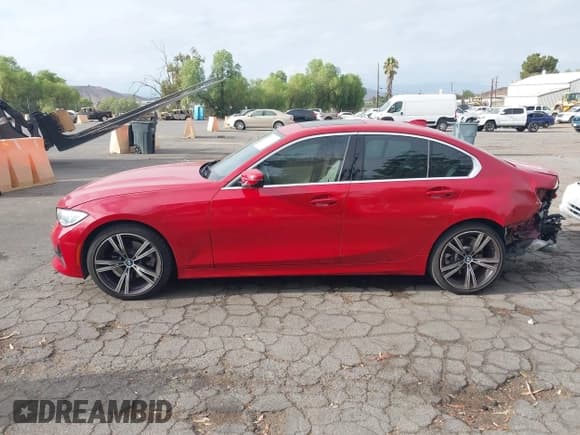 ✅ 2020 BMW 3 Series 330i • VIN: 3MW5R1J07L8B34897 • Lot: 43167921. Listed on IAAI with 74,220 mi. Free auction sales archive from the USA and detailed vehicle history report at DreamBid. Image 14.