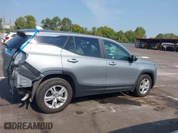 ✅ 2024 GMC Terrain SLE • VIN: 3GKALMEG0RL382530 • Lot: 43144369. Listed on IAAI with 44,793 mi. Free auction sales archive from the USA and detailed vehicle history report at DreamBid. Image 13.