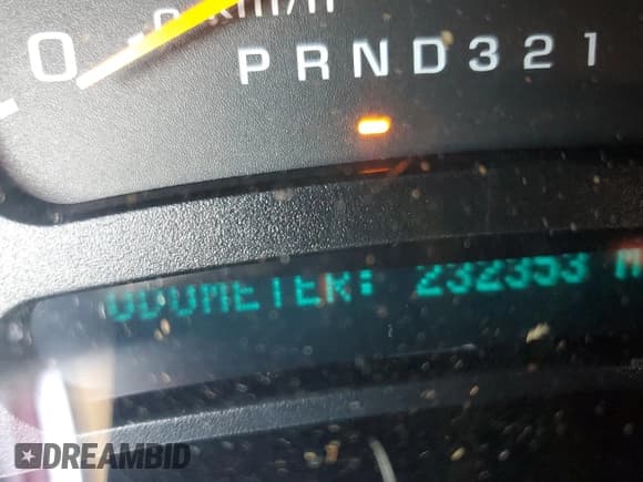 ✅ 2006 Chevrolet Silverado 2500HD Work Truck • VIN: 1GCHC23U86F204393 • Лот: 83843324. Опубликован ранее на Copart с пробегом 232 353 миль. Бесплатный доступ к архиву аукционных продаж из США и подробный отчёт об истории автомобиля на DreamBid. Изображение 9.