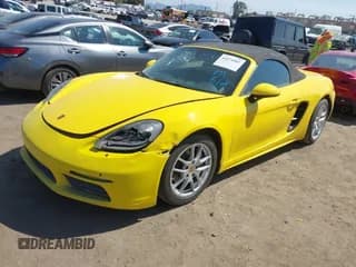 ✅ 2021 Porsche 718 Boxster • VIN: WP0CA2A8XMS210397 • Lot: 43274507. Wystawiony na IAAI z przebiegiem 43 518 mil. Bezpłatny archiwum sprzedaży aukcyjnych z USA i szczegółowy raport historii pojazdu na DreamBid. Zdjęcie 2.