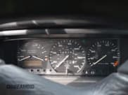 ✅ 1991 Volkswagen Passat • VIN: WVWFB4315ME035691 • Lot: 41627396. Wystawiony na IAAI z przebiegiem 168 795 mil. Bezpłatny archiwum sprzedaży aukcyjnych z USA i szczegółowy raport historii pojazdu na DreamBid. Zdjęcie 7.