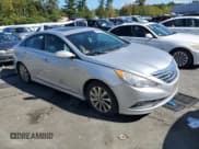 ✅ 2014 Hyundai Sonata Limited • VIN: 5NPEC4AB5EH927445 • Lot: 84043935. Listed on Copart with 200,479 mi. Free auction sales archive from the USA and detailed vehicle history report at DreamBid. Image 4.
