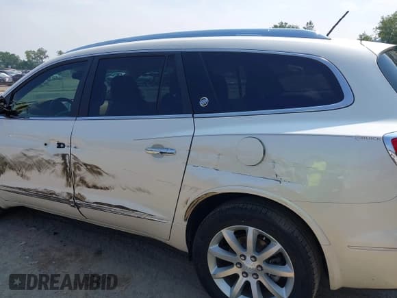 ✅ 2014 Buick Enclave Premium • VIN: 5GAKVCKD7EJ184478 • Lot: 42762389. Listed on IAAI with 109,994 mi. Free auction sales archive from the USA and detailed vehicle history report at DreamBid. Image 18.