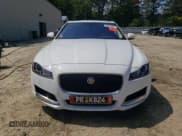 ✅ 2016 Jaguar XF 35t Premium • VIN: SAJBD4BV6GCY06805 • Lot: 69242085. Listed on Copart with 88,331 mi. Free auction sales archive from the USA and detailed vehicle history report at DreamBid. Image 5.