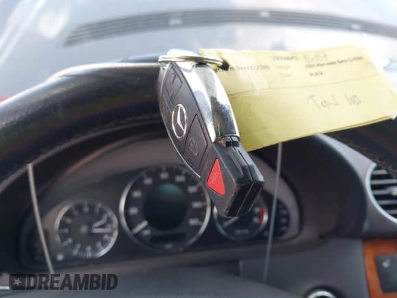 ✅ 2005 Mercedes-Benz CLK 500 • VIN: WDBTK75J25F144377 • Лот: 43094511. Опубликован ранее на IAAI с пробегом 92 723 миль. Бесплатный доступ к архиву аукционных продаж из США и подробный отчёт об истории автомобиля на DreamBid. Изображение 11.