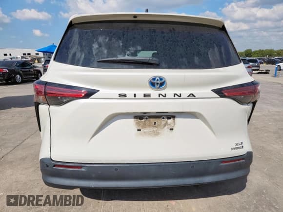 ✅ 2021 Toyota Sienna XLE • VIN: 5TDYRKEC9MS039244 • Lot: 82361665. Wystawiony na Copart z przebiegiem 50 889 mil. Bezpłatny archiwum sprzedaży aukcyjnych z USA i szczegółowy raport historii pojazdu na DreamBid. Zdjęcie 6.