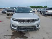 ✅ 2023 Jeep Grand Cherokee • VIN: 1C4RJYB66PC649556 • Lot: 42512899. Wystawiony na IAAI z przebiegiem 36 799 mil. Bezpłatny archiwum sprzedaży aukcyjnych z USA i szczegółowy raport historii pojazdu na DreamBid. Zdjęcie 6.