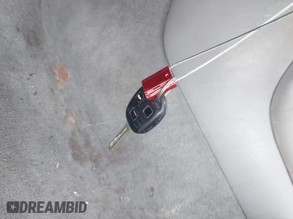 ✅ 2004 Lexus ES 350 • VIN: JTHBA30G445040254 • Лот: 43880677. Опубликован ранее на IAAI с пробегом 203 318 миль. Бесплатный доступ к архиву аукционных продаж из США и подробный отчёт об истории автомобиля на DreamBid. Изображение 11.