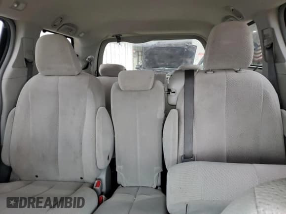 ✅ 2012 Toyota Sienna LE • VIN: 5TDKK3DC8CS249317 • Lot: 92701565. Listed on Copart with 257,711 mi. Free auction sales archive from the USA and detailed vehicle history report at DreamBid. Image 10.