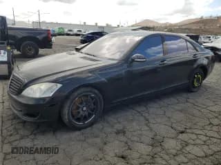 ✅ 2007 Mercedes-Benz S 550 • VIN: WDDNG71X77A014848 • Lot: 84070365. Wystawiony na Copart z przebiegiem 140 818 mil. Bezpłatny archiwum sprzedaży aukcyjnych z USA i szczegółowy raport historii pojazdu na DreamBid. Zdjęcie 1.