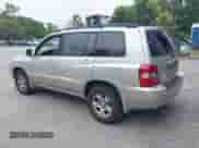 2004 Toyota Highlander z VIN JTEGD21AX40085842, wystawiony jako IAAI lot #43026363 z przebiegiem 306 121 mil mil oraz . Historia ofert i sprzedaży dostępna na DreamBid. Obrazek 3.