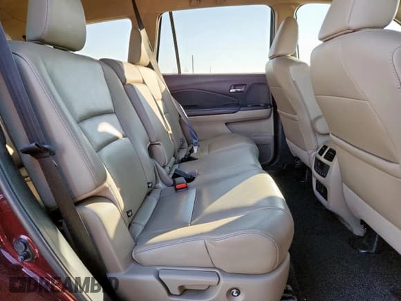 ✅ 2017 Honda Pilot EX-L • VIN: 5FNYF5H50HB017747 • Lot: 91164115. Listed on Copart with 112,463 mi. Free auction sales archive from the USA and detailed vehicle history report at DreamBid. Image 11.