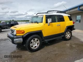 ✅ 2007 Toyota FJ Cruiser • VIN: JTEBU11F870055520 • Lot: 82144255. Wystawiony na Copart z przebiegiem 238 982 mil. Bezpłatny archiwum sprzedaży aukcyjnych z USA i szczegółowy raport historii pojazdu na DreamBid. Zdjęcie 1.
