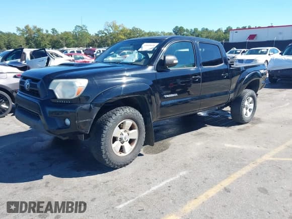 ✅ 2015 Toyota Tacoma PreRunner • VIN: 5TFKU4HN1FX007298 • Lot: 43449436. Wystawiony na IAAI z przebiegiem 230 810 mil. Bezpłatny archiwum sprzedaży aukcyjnych z USA i szczegółowy raport historii pojazdu na DreamBid. Zdjęcie 17.