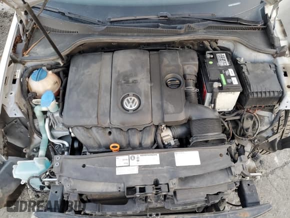 ✅ 2013 Volkswagen Golf w/Conv & Sunroof • VIN: WVWBB7AJ8DW030918 • Лот: 83351604. Опубликован ранее на Copart с пробегом 147 554 миль. Бесплатный доступ к архиву аукционных продаж из США и подробный отчёт об истории автомобиля на DreamBid. Изображение 11.