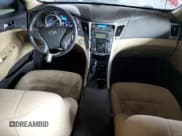 ✅ 2013 Hyundai Sonata • VIN: KMHEC4A41DA069104 • Лот: 91431745. Опубликован ранее на Copart с пробегом 156 052 миль. Бесплатный доступ к архиву аукционных продаж из США и подробный отчёт об истории автомобиля на DreamBid. Изображение 8.