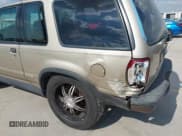 ✅ 2000 Ford Explorer Sport • VIN: 1FMYU60E4YUB05579 • Lot: 43366222. Wystawiony na IAAI z przebiegiem 208 717 mil. Bezpłatny archiwum sprzedaży aukcyjnych z USA i szczegółowy raport historii pojazdu na DreamBid. Zdjęcie 17.