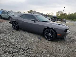 ✅ 2020 Dodge Challenger SXT • VIN: 2C3CDZAG1LH156456 • Lot: 81601985. Wystawiony na Copart z przebiegiem 70 590 mil. Bezpłatny archiwum sprzedaży aukcyjnych z USA i szczegółowy raport historii pojazdu na DreamBid. Zdjęcie 4.