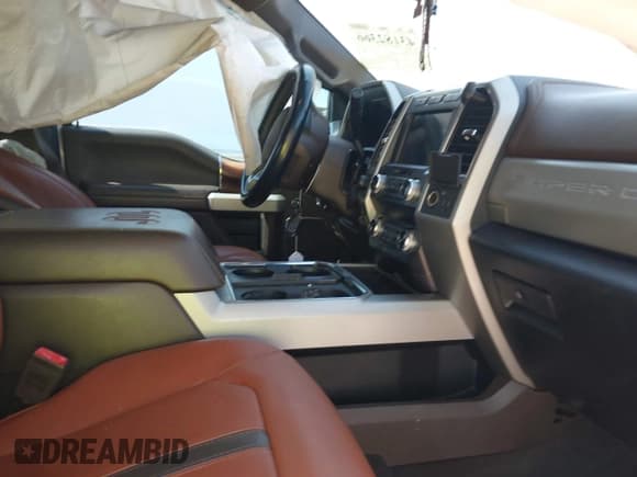 ✅ 2019 Ford F-250 XL • VIN: 1FT7W2BT5KED64632 • Lot: 43182366. Listed on IAAI with 198,038 mi. Free auction sales archive from the USA and detailed vehicle history report at DreamBid. Image 5.