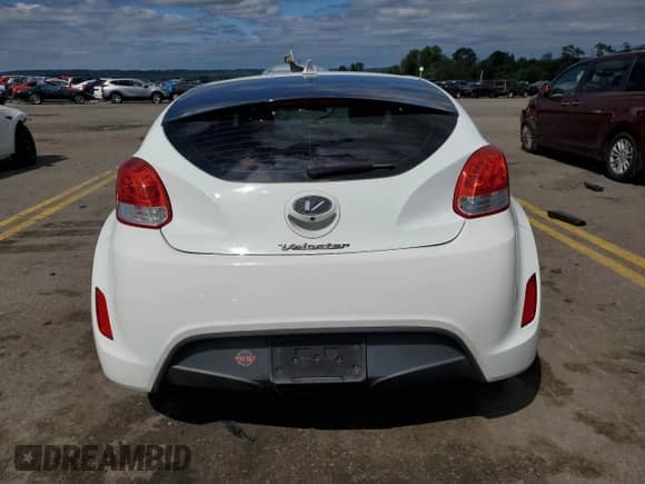 2016 Hyundai Veloster с VIN KMHTC6ADXGU264611, выставлен на аукционе Copart как лот 62671474 с пробегом 106 102 миль миль и Списание • Salvage title. История ставок и продаж доступна на DreamBid. Изображение 6.
