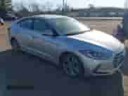 2017 Hyundai Elantra Limited z VIN KMHD84LF3HU269336, wystawiony jako IAAI lot #41684341 z przebiegiem 118 278 mil mil oraz . Historia ofert i sprzedaży dostępna na DreamBid. Obrazek 1.