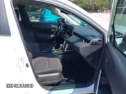 ✅ 2022 Toyota Corolla Cross LE • VIN: 7MUCAABG2NV019119 • Lot: 43157875. Listed on IAAI with 38,566 mi. Free auction sales archive from the USA and detailed vehicle history report at DreamBid. Image 5.