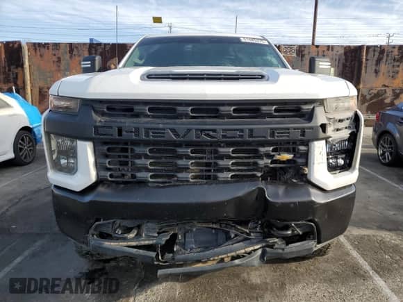 2020 Chevrolet Silverado 2500HD Work Truck z VIN 1GC2YLE73LF220288, wystawiony jako Copart lot #51485375 z przebiegiem 144 237 mil mil oraz Czysty tytuł • Clean title. Historia ofert i sprzedaży dostępna na DreamBid. Obrazek 5.