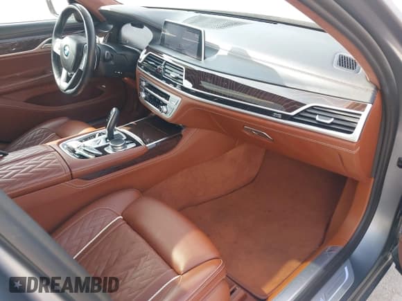 ✅ 2022 BMW 7 Series 750i xDrive • VIN: WBA7U2C08NCH57275 • Лот: 41801141. Опубликован ранее на IAAI с пробегом 49 307 миль. Бесплатный доступ к архиву аукционных продаж из США и подробный отчёт об истории автомобиля на DreamBid. Изображение 5.