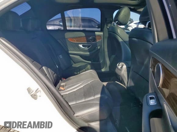 ✅ 2017 Mercedes-Benz C 300 • VIN: 55SWF4JB1HU189270 • Lot: 85397885. Listed on Copart with 104,593 mi. Free auction sales archive from the USA and detailed vehicle history report at DreamBid. Image 11.