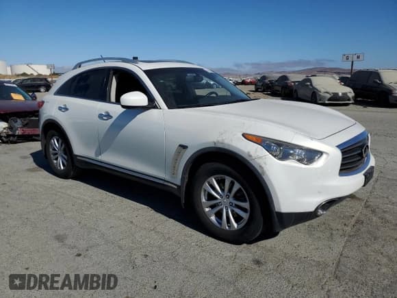 ✅ 2013 Infiniti FX • VIN: JN8CS1MW8DM172680 • Lot: 68920505. Listed on Copart with 90,427 mi. Free auction sales archive from the USA and detailed vehicle history report at DreamBid. Image 4.