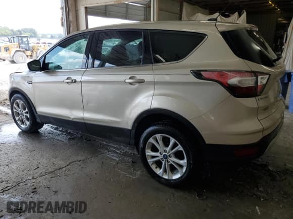 ✅ 2017 Ford Escape SE • VIN: 1FMCU0GD5HUB48736 • Лот: 69421895. Опубликован ранее на Copart с пробегом 148 670 миль. Бесплатный доступ к архиву аукционных продаж из США и подробный отчёт об истории автомобиля на DreamBid. Изображение 2.