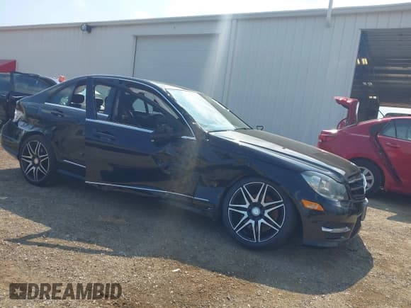 ✅ 2013 Mercedes-Benz C 300 Sport • VIN: WDDGF8AB4DR245967 • Lot: 42691559. Listed on IAAI with 130,825 mi. Free auction sales archive from the USA and detailed vehicle history report at DreamBid. Image 1.
